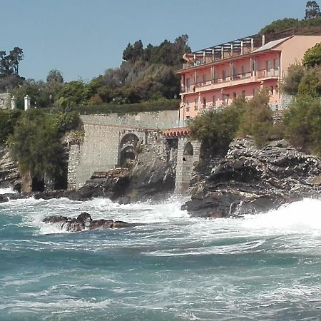 Ferienwohnung Un Tuffo In Mare Genua Exterior foto