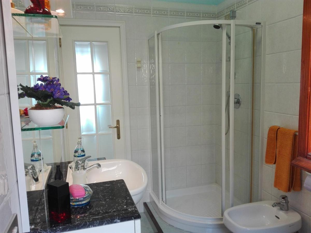 Ferienwohnung Un Tuffo In Mare Genua Exterior foto