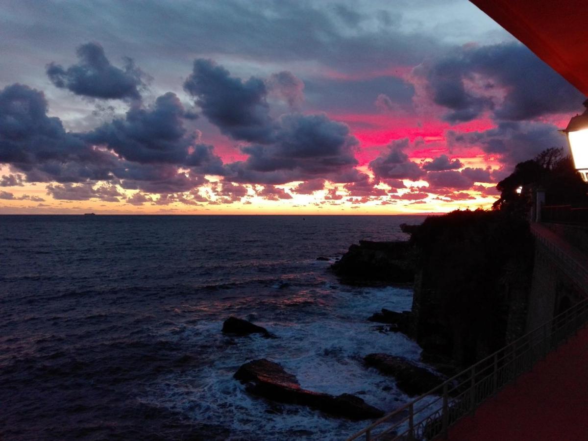 Ferienwohnung Un Tuffo In Mare Genua Exterior foto