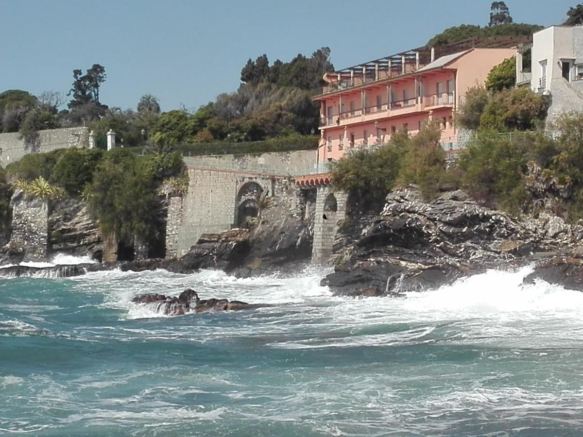 Ferienwohnung Un Tuffo In Mare Genua Exterior foto