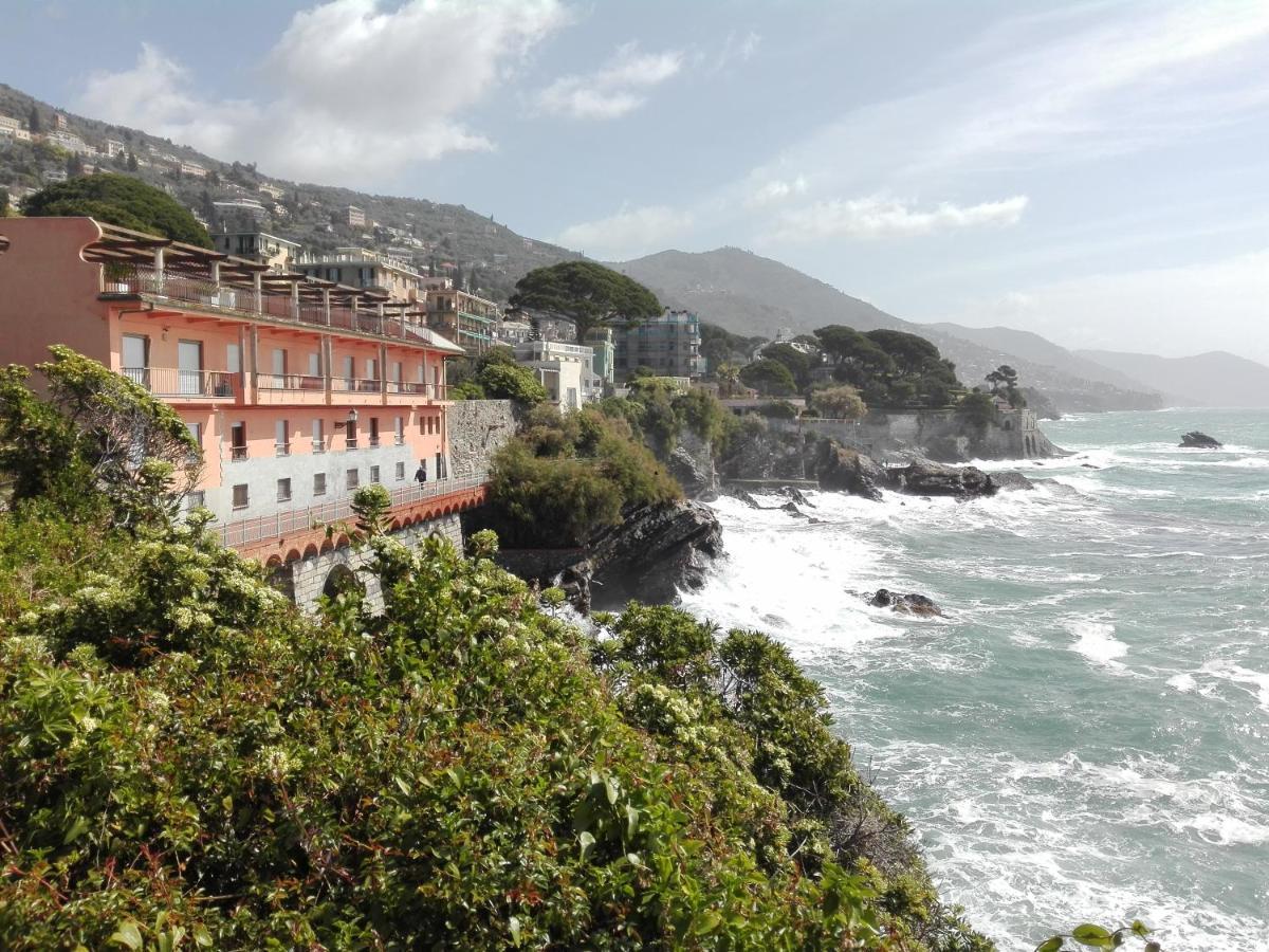 Ferienwohnung Un Tuffo In Mare Genua Exterior foto